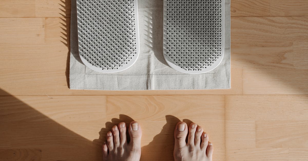 découvrez les nombreux bienfaits du tapis d'acupression, qui favorise la détente, soulage les douleurs musculaires et améliore la circulation sanguine. apprenez comment cette méthode ancestrale peut contribuer à votre bien-être général et à votre relaxation au quotidien.