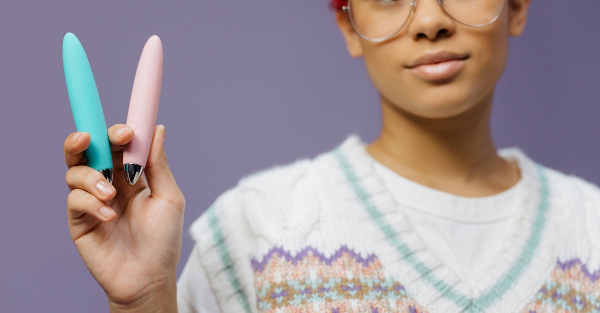 découvrez notre sélection variée de sextoys qui célèbrent la sensualité et le plaisir. que vous soyez débutant ou expérimenté, trouvez l'accessoire parfait pour pimenter votre intimité et explorer de nouvelles sensations en toute discrétion et sécurité.