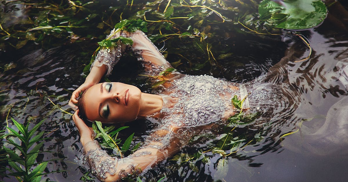 découvrez notre robe vert sauge, alliant élégance et confort. parfaite pour toute occasion, cette pièce tendance mettra en valeur votre style tout en vous offrant une allure fraîche et naturelle.